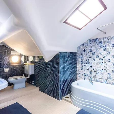 7 Bedroom Lake Como 别墅
